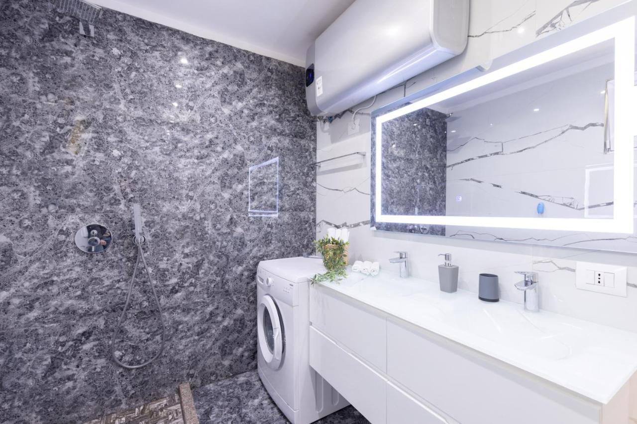 Exclusive 2 Bedrooms Apartment Tirana Kültér fotó