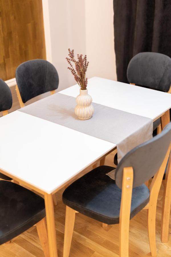 Exclusive 2 Bedrooms Apartment Tirana Kültér fotó