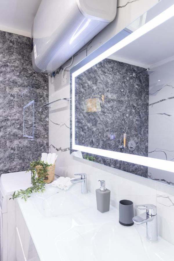 Exclusive 2 Bedrooms Apartment Tirana Kültér fotó
